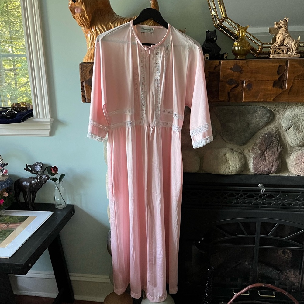Vintage Vassarette Pink Women's housecoat